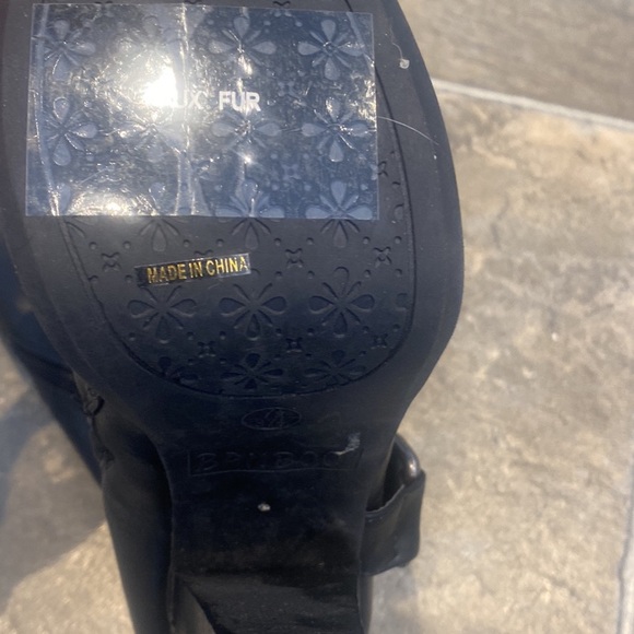 Brand new black boots. Stacked heel, tall leg, inside leg zipper. - Picture 4 of 5